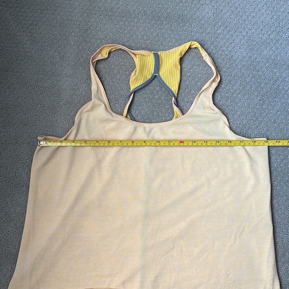 Women’s Under Armour Workout Tank - Picture 5 of 6